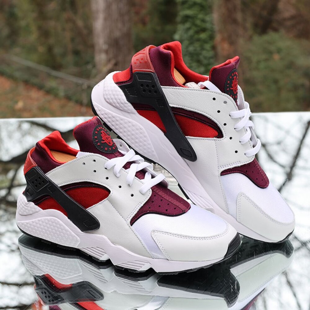 Nike Air Huarache White Red Oxide